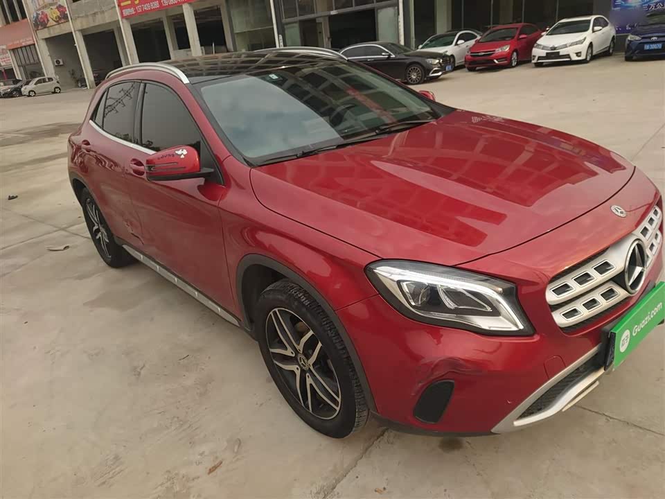 Mercedes-Benz GLA