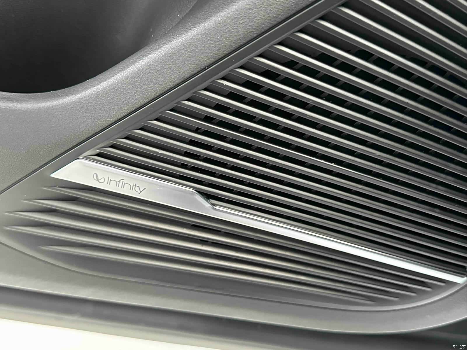 Geely Boyue, 2022 19