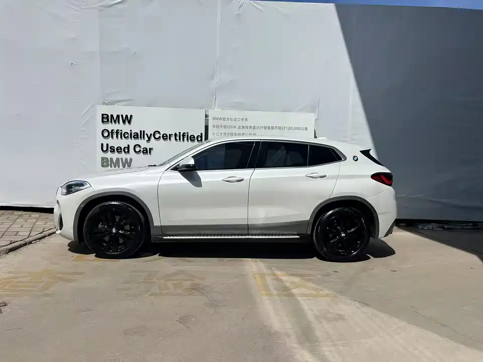 BMW X2