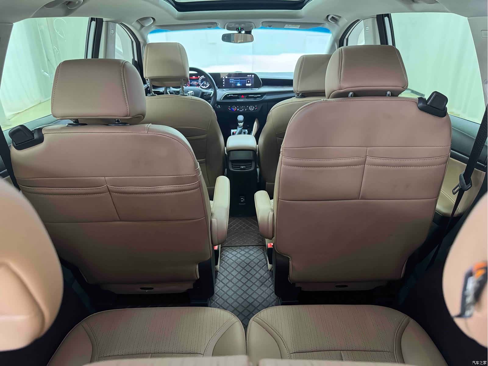 Buick GL6, 2022 19