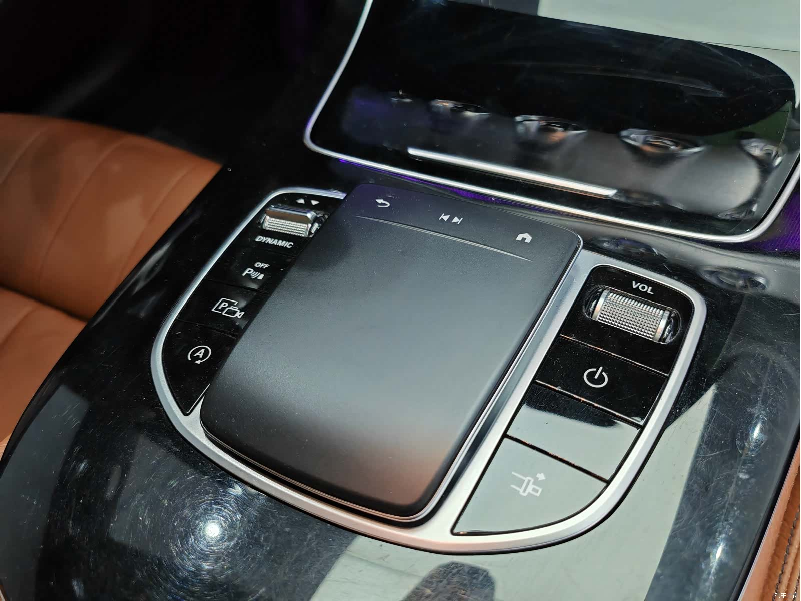 Mercedes-Benz E-Class, 2022 15