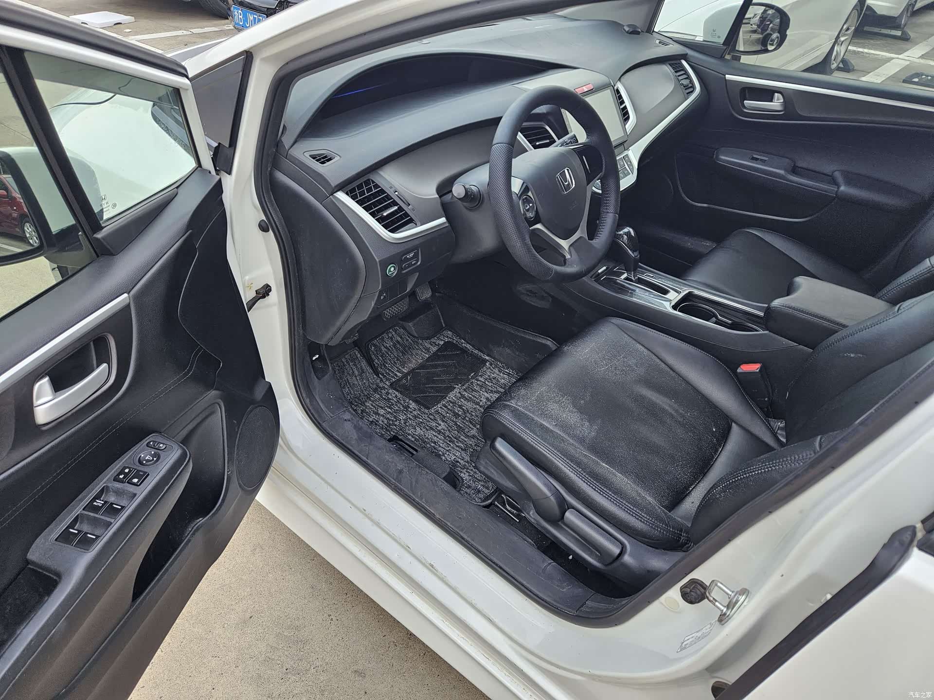 Honda Jade, 2017 все фото