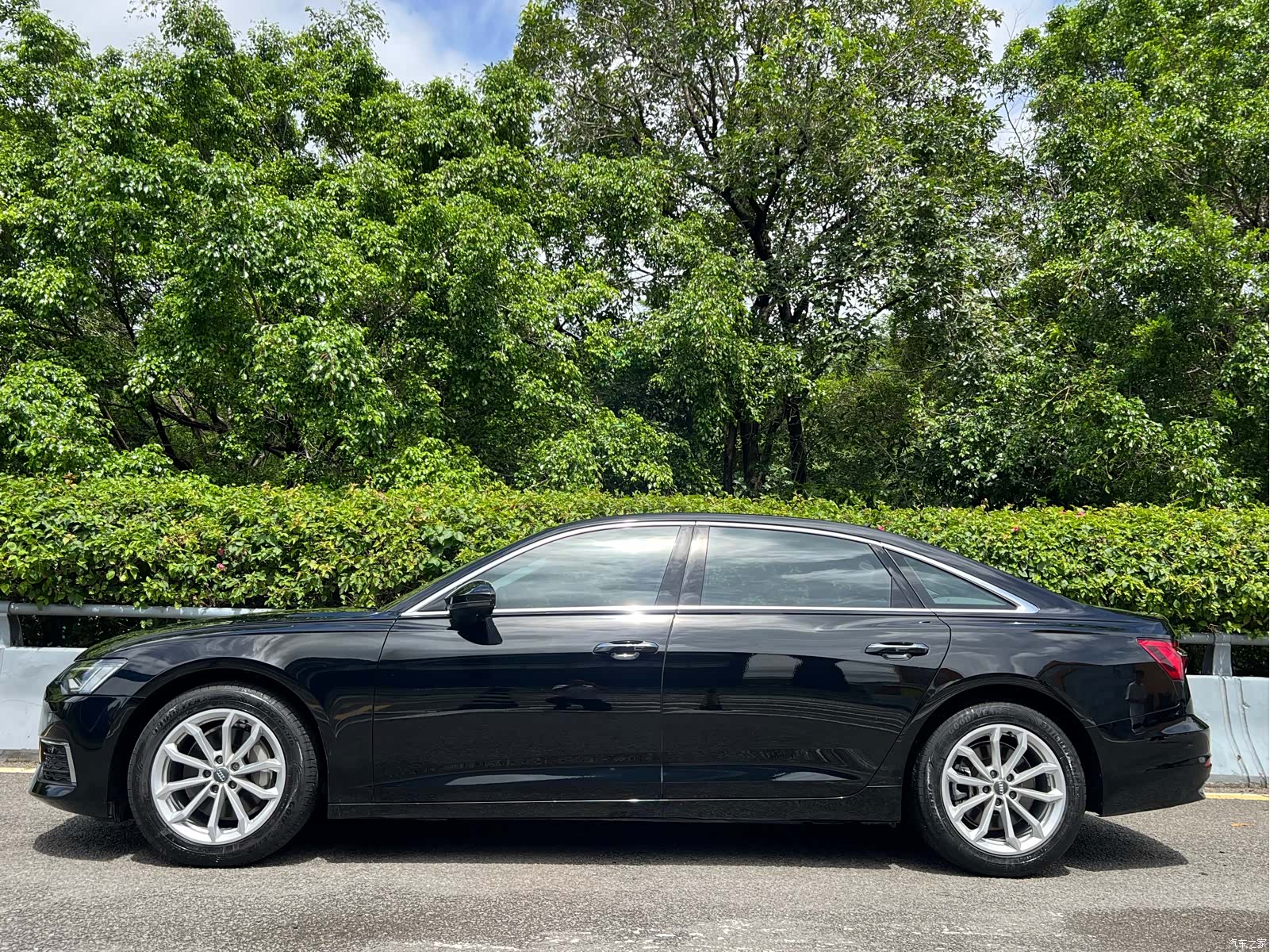 Audi A6L, 2020 3