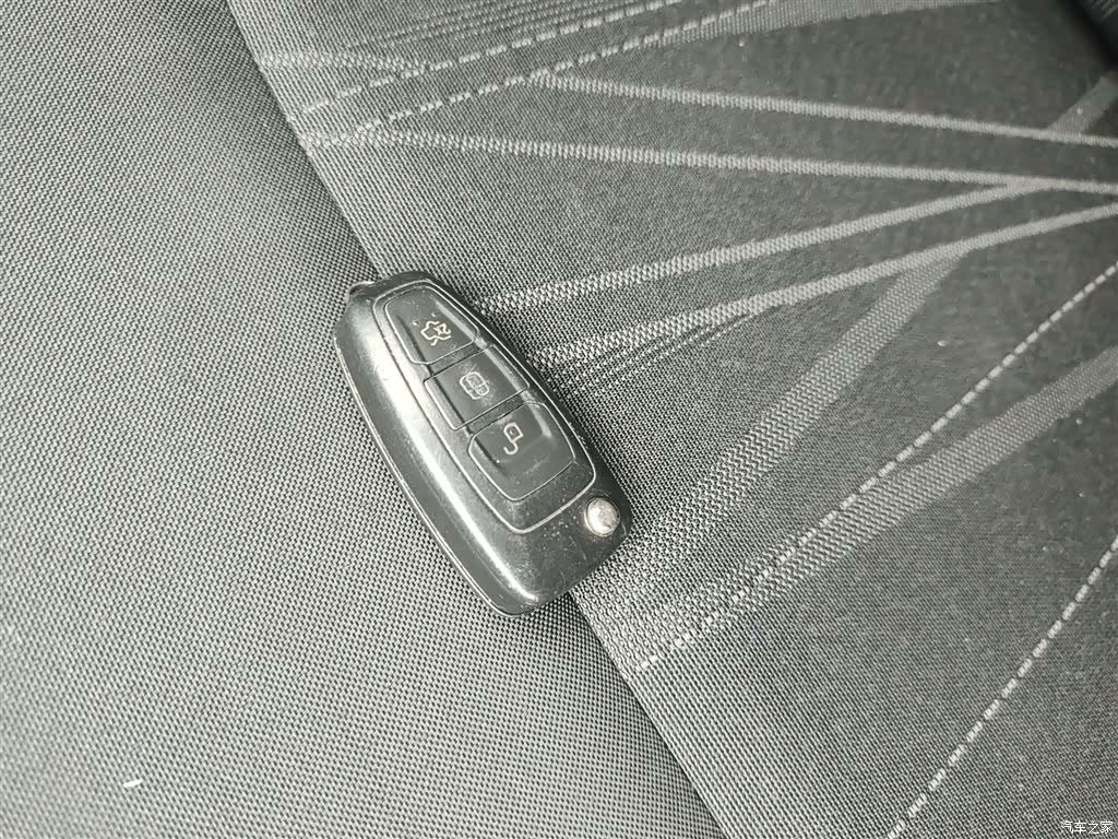 Ford Focus, 2016 9