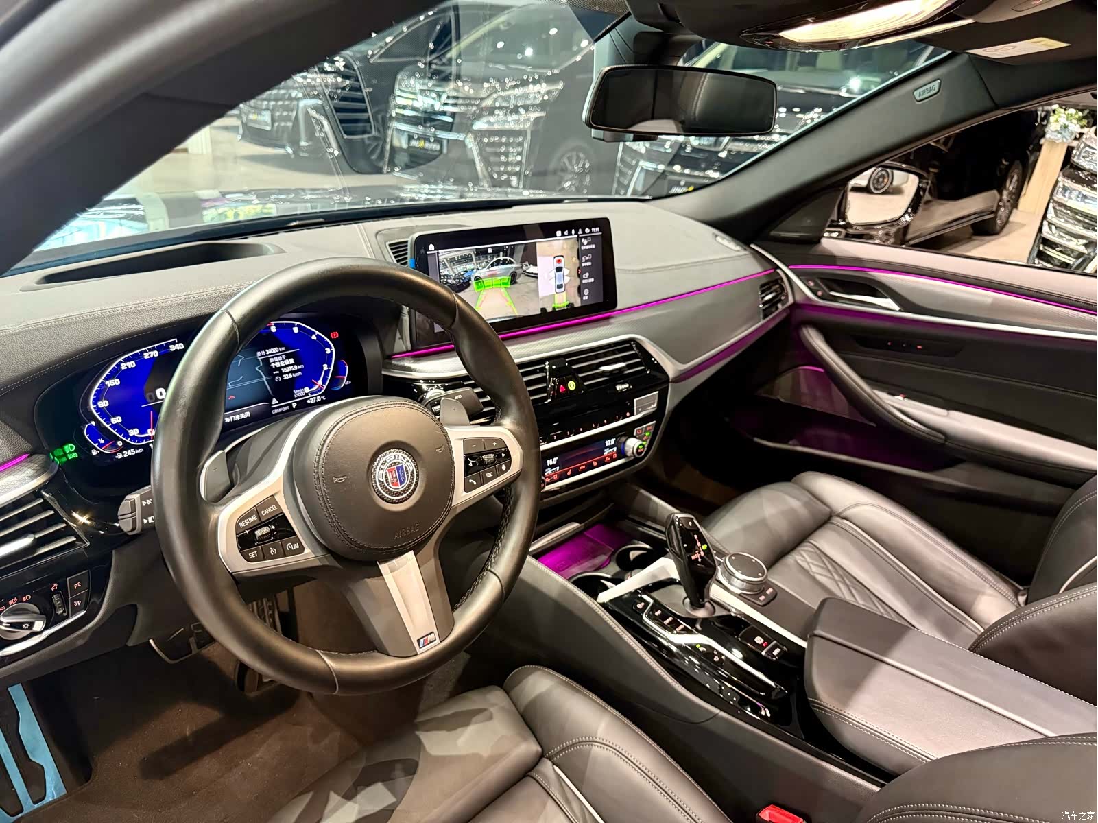 BMW 5 Series, 2022 все фото