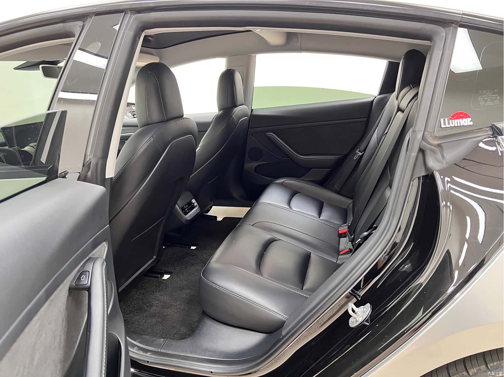 Tesla Model 3, 2023 18