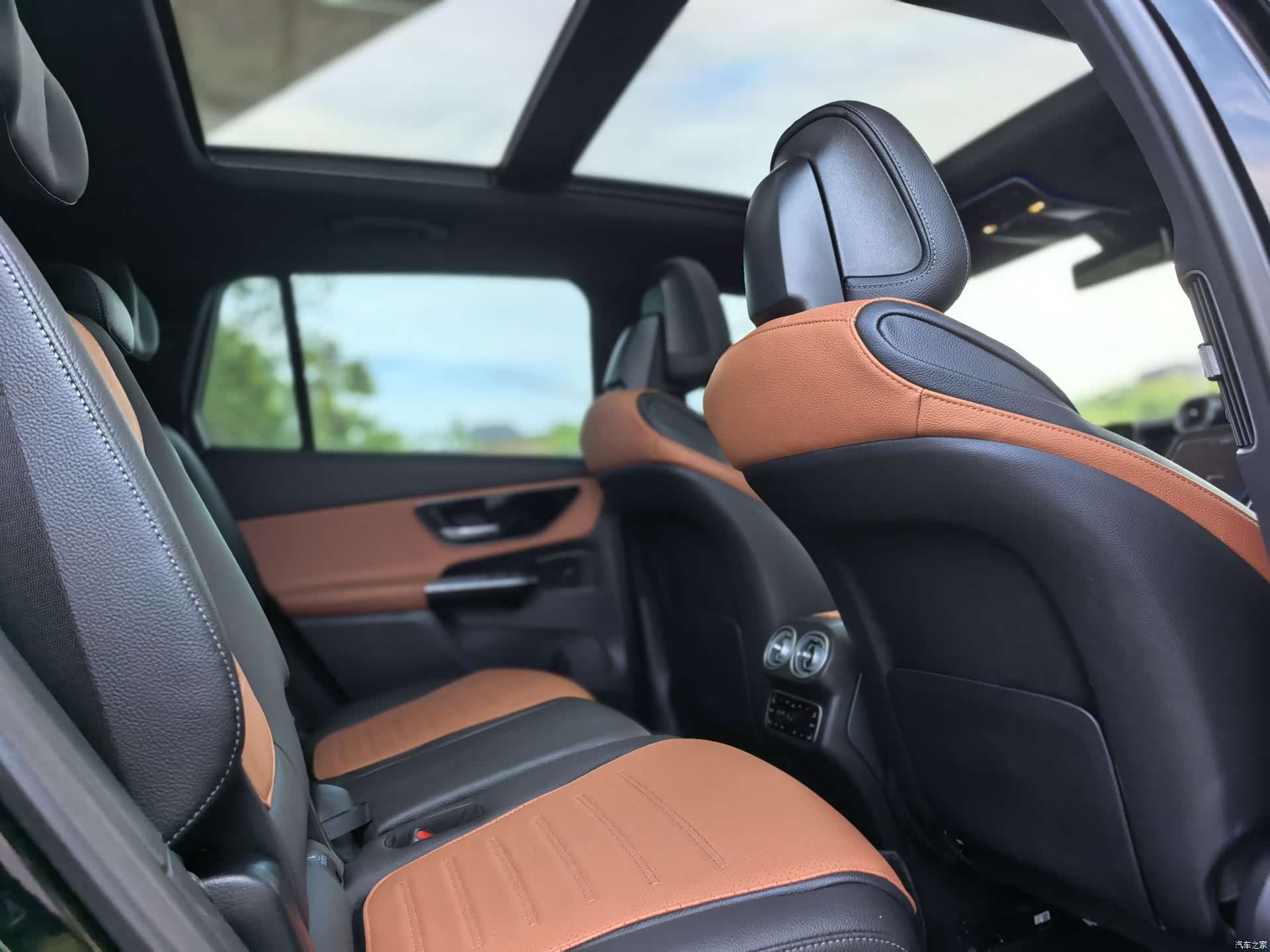 Mercedes-Benz GLC, 2023 14