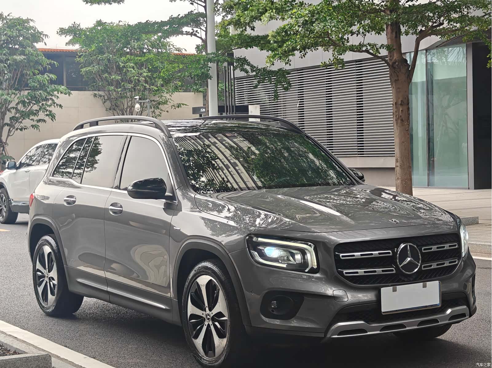 Mercedes-Benz GLB, 2019 3