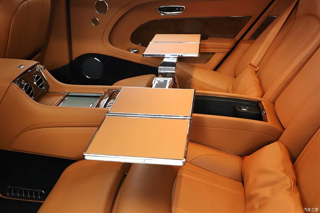 Bentley Mulsanne, 2018 11