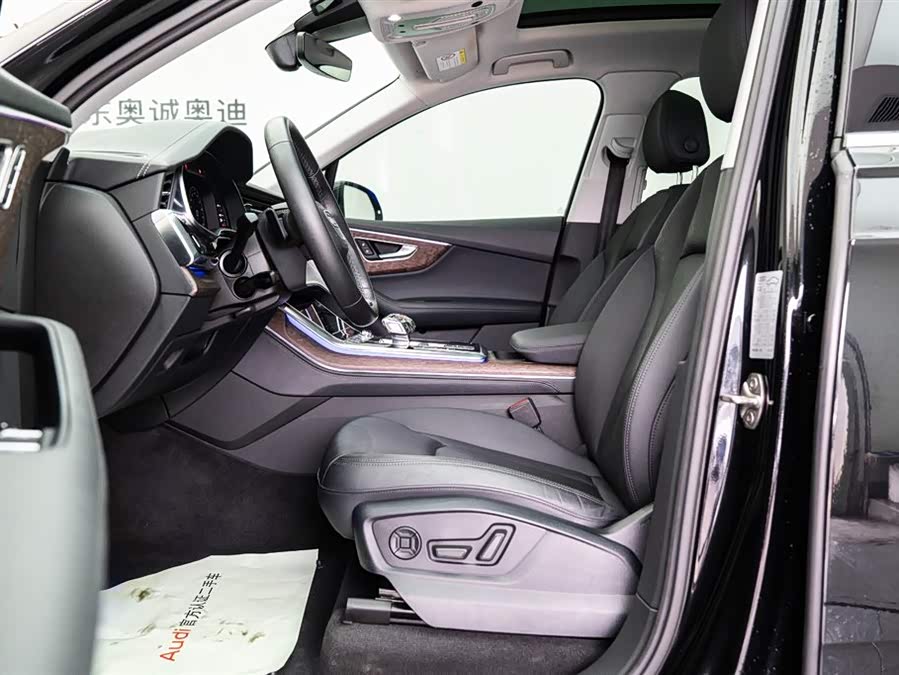 Audi Q7 2023, фото 11