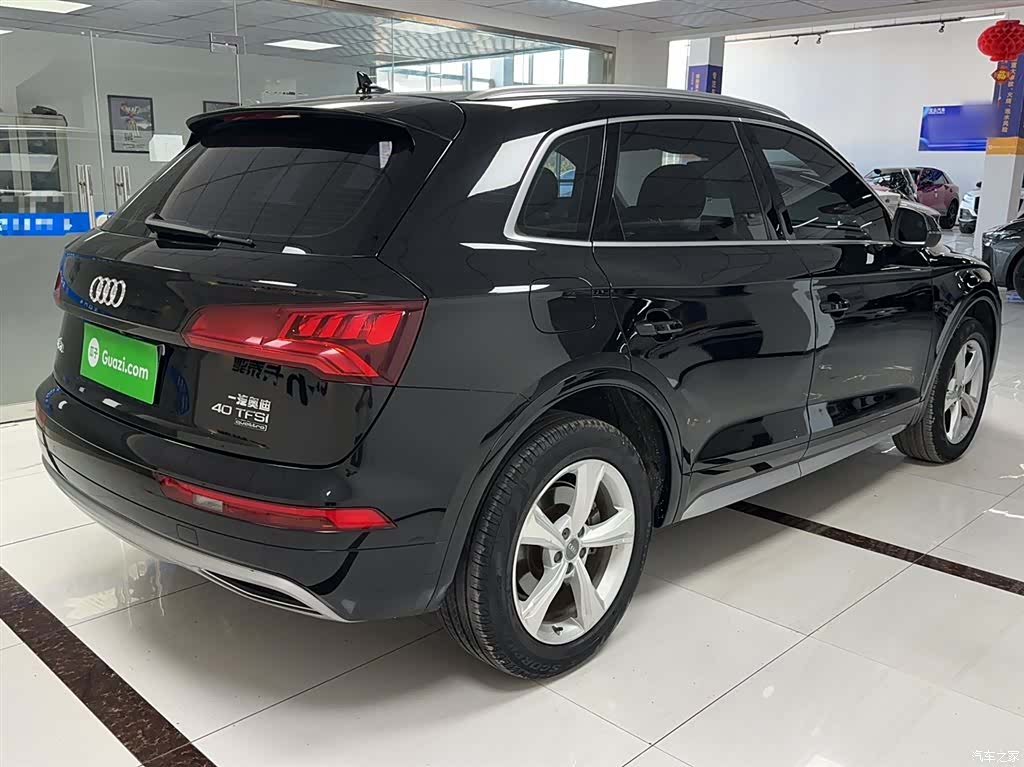 Audi Q5L, 2018 12