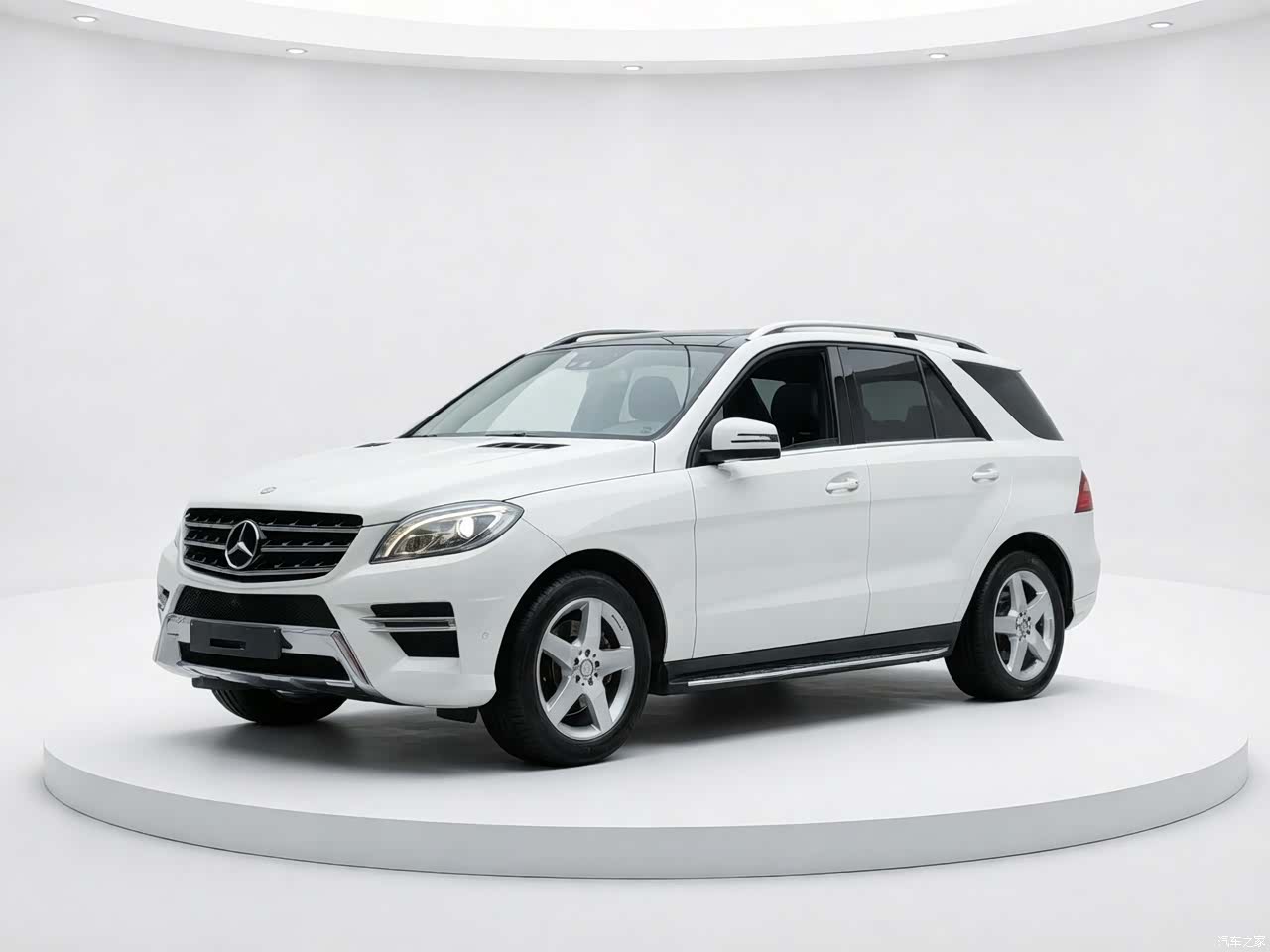 Mercedes-Benz M-Class, 2015 1
