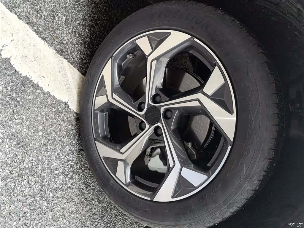 Geely Boyue, 2024 22