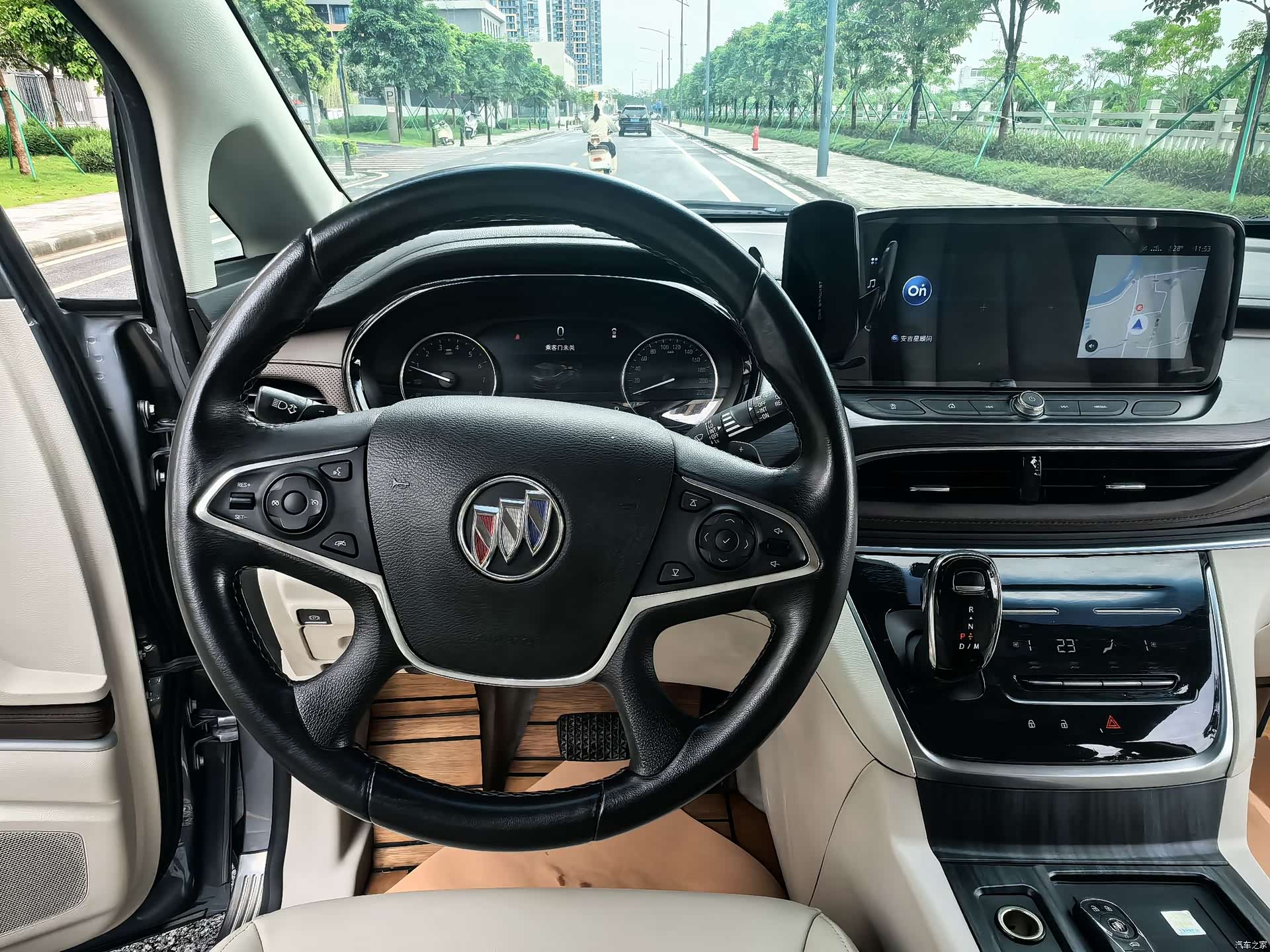 Buick GL8, 2021 10