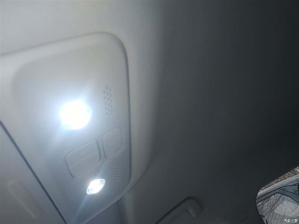 Wuling Starlight, 2025 14