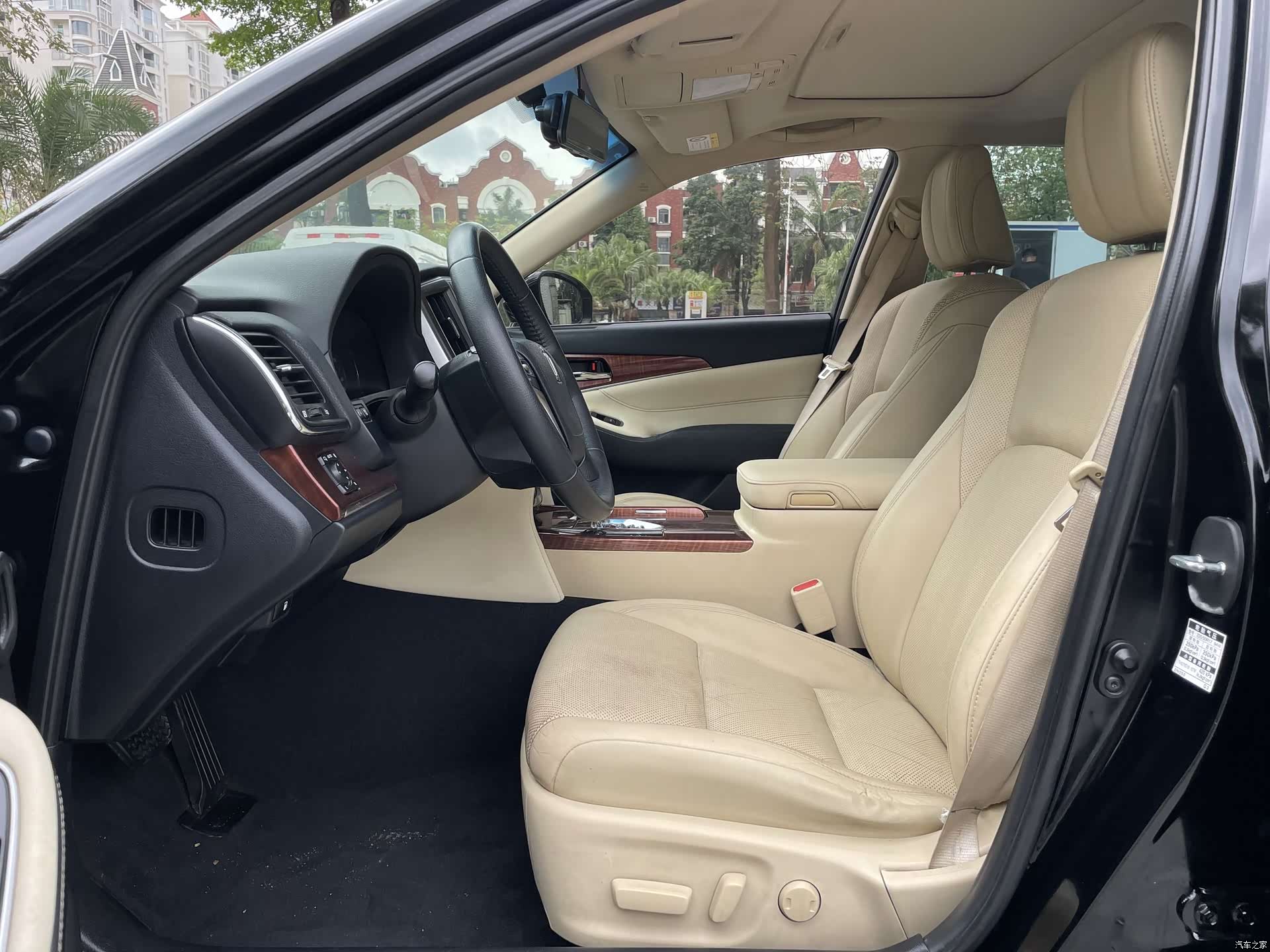 Toyota Crown, 2017 6