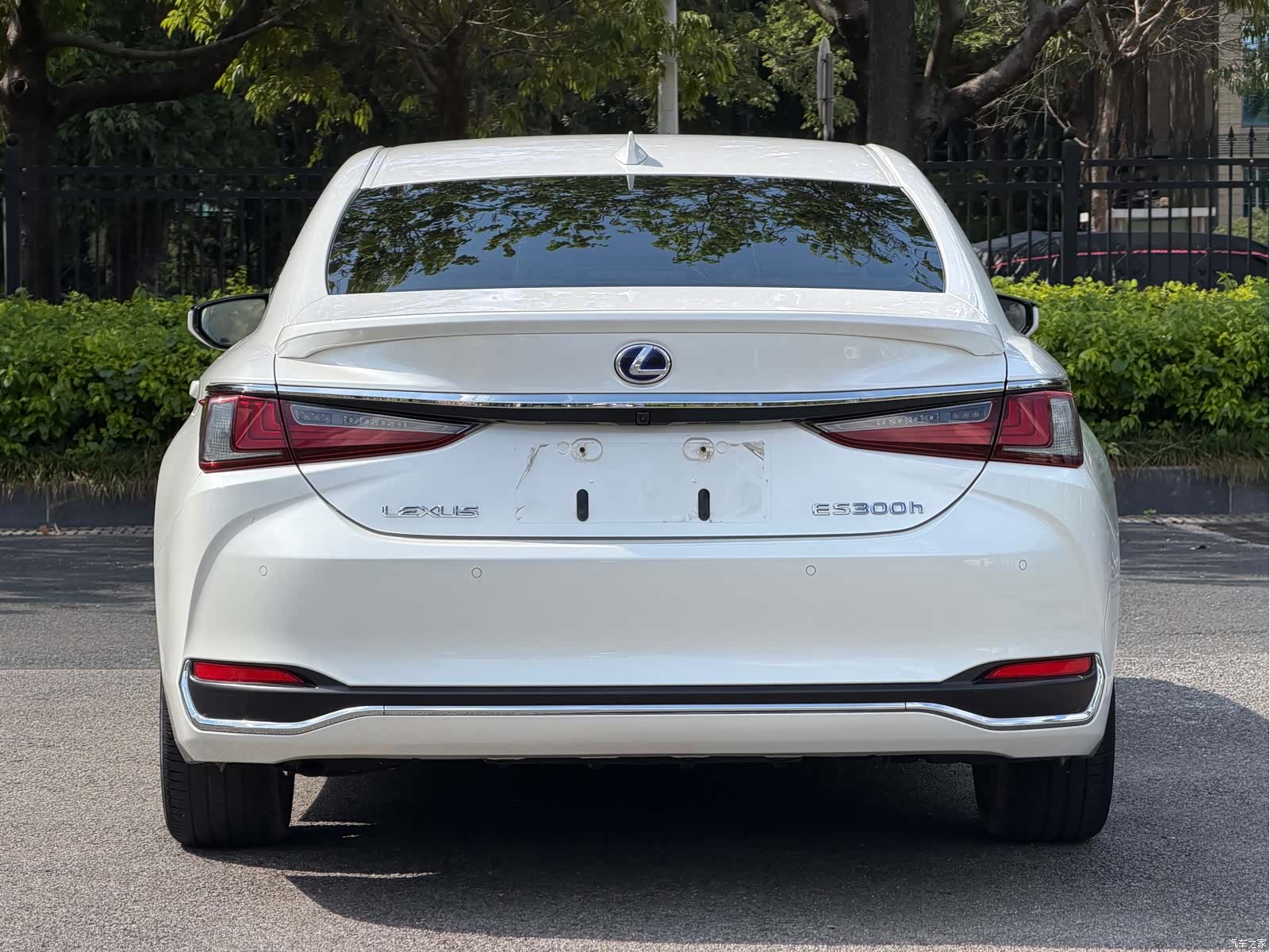 Lexus ES, 2020 15