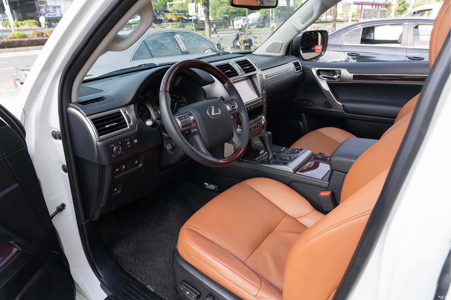 Lexus GX, 2015 9