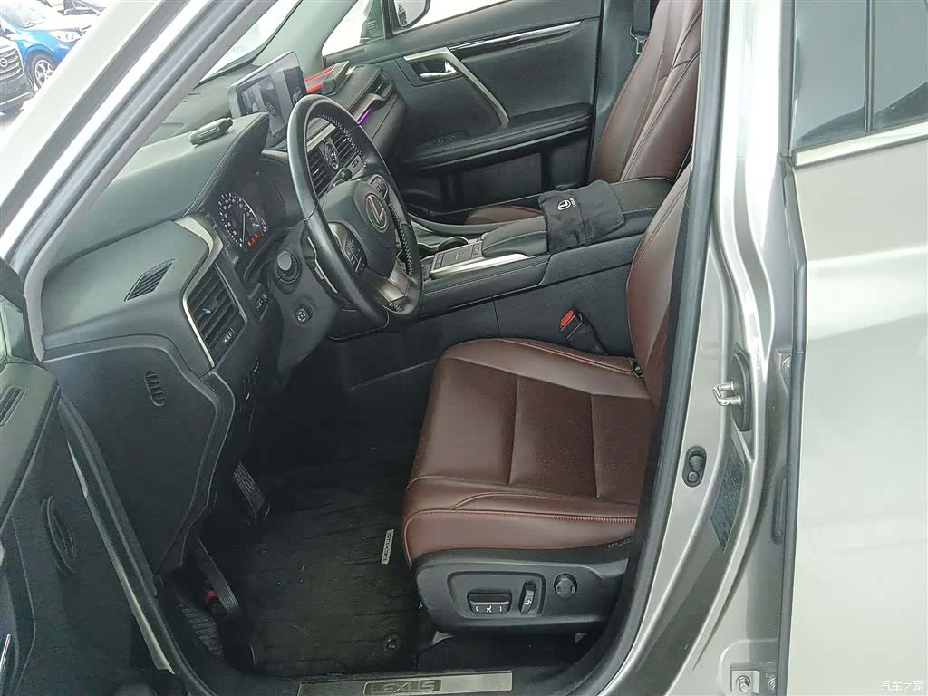 Lexus RX, 2022 11