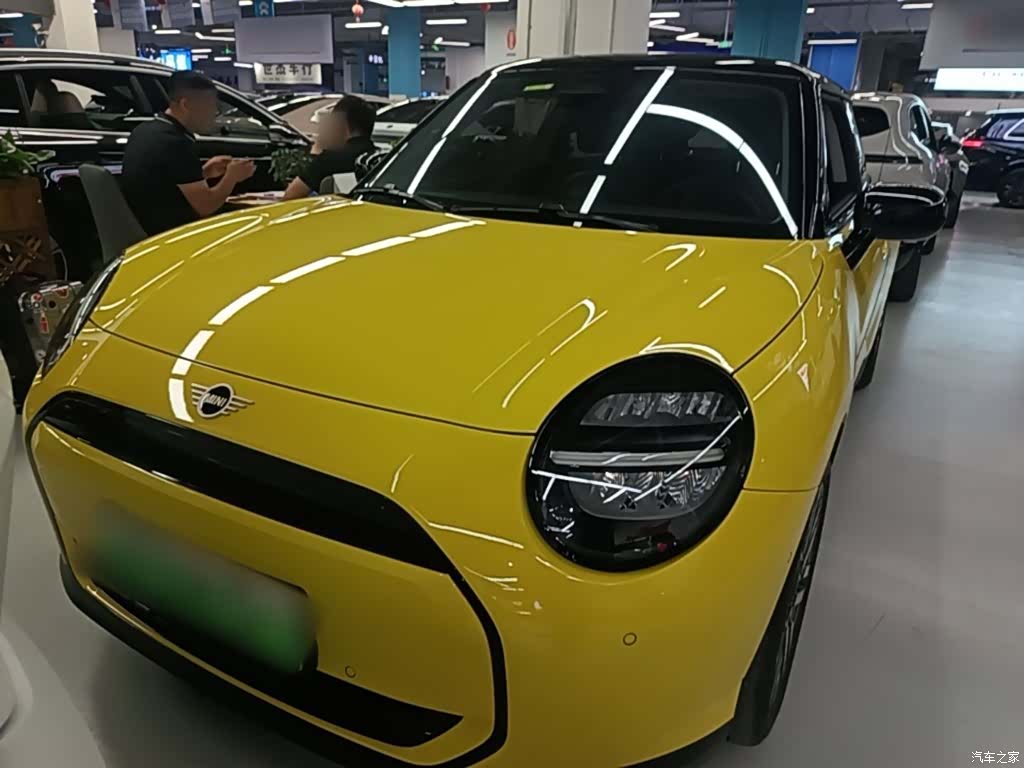 Mini Cooper, 2025 3