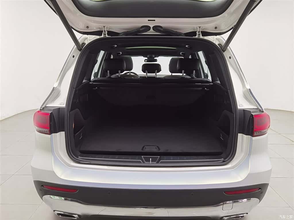 Mercedes-Benz GLB, 2022 16
