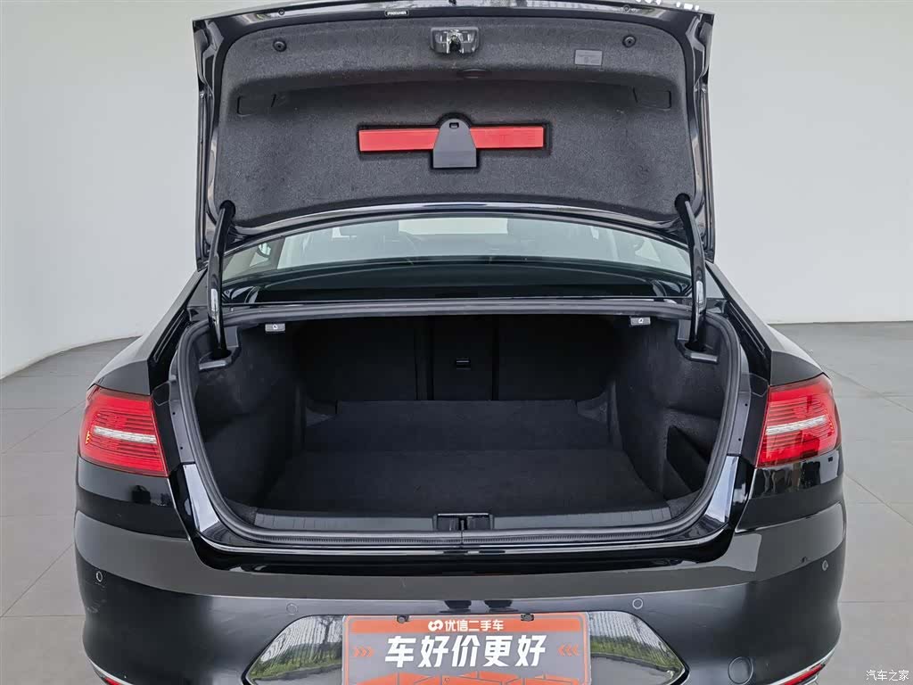 Volkswagen Magotan, 2018 16