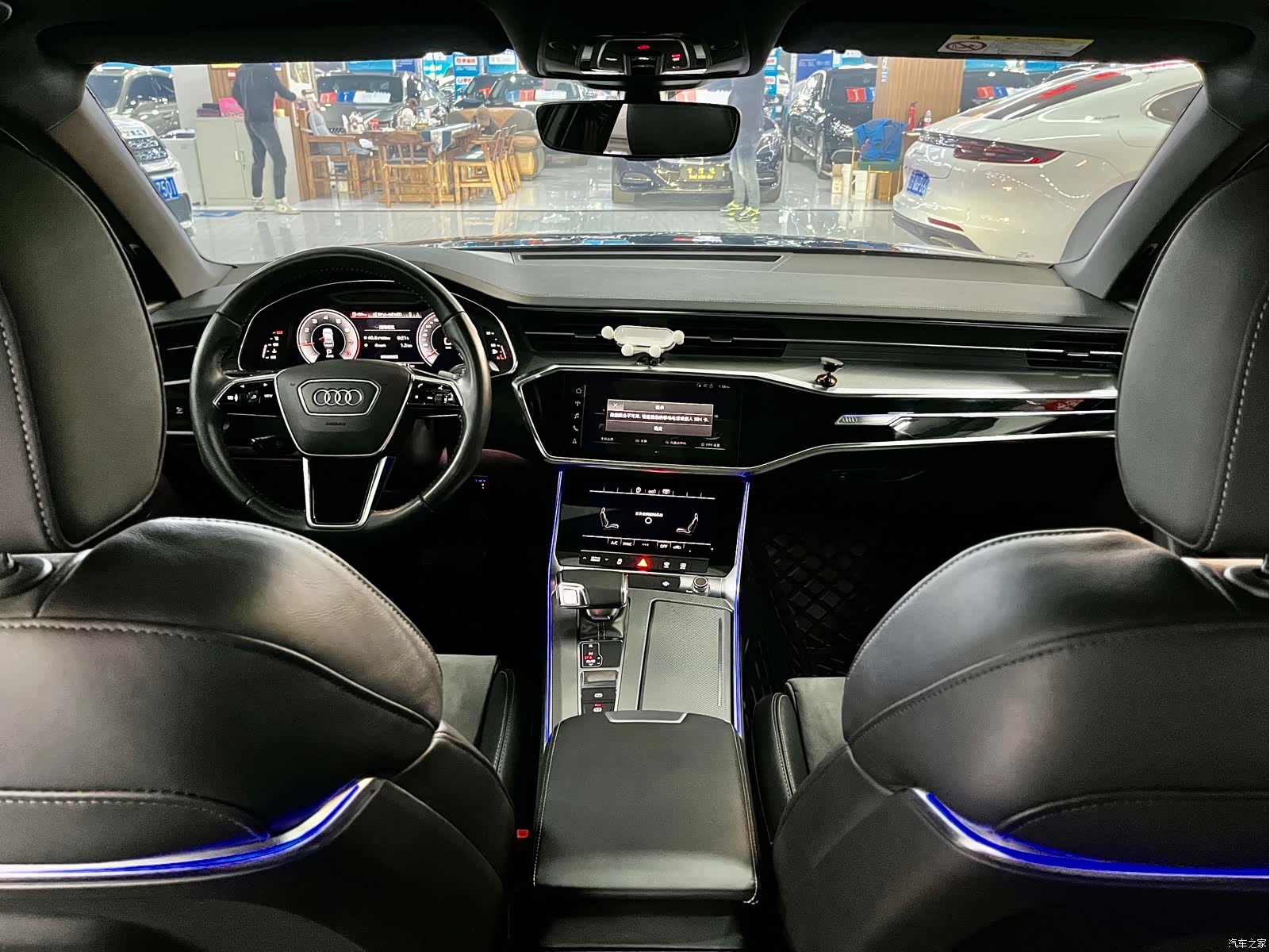 Audi A6L, 2020 11