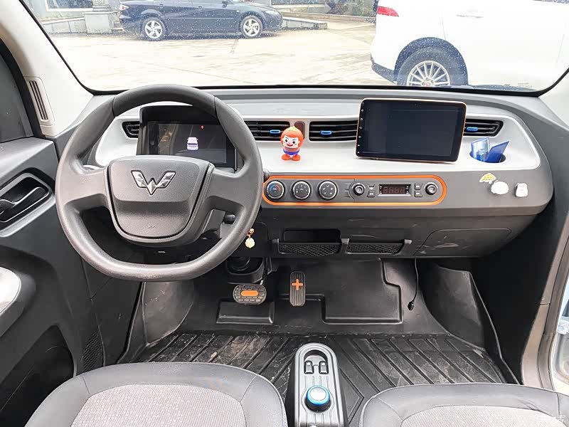 Wuling MINIEV, 2022 8