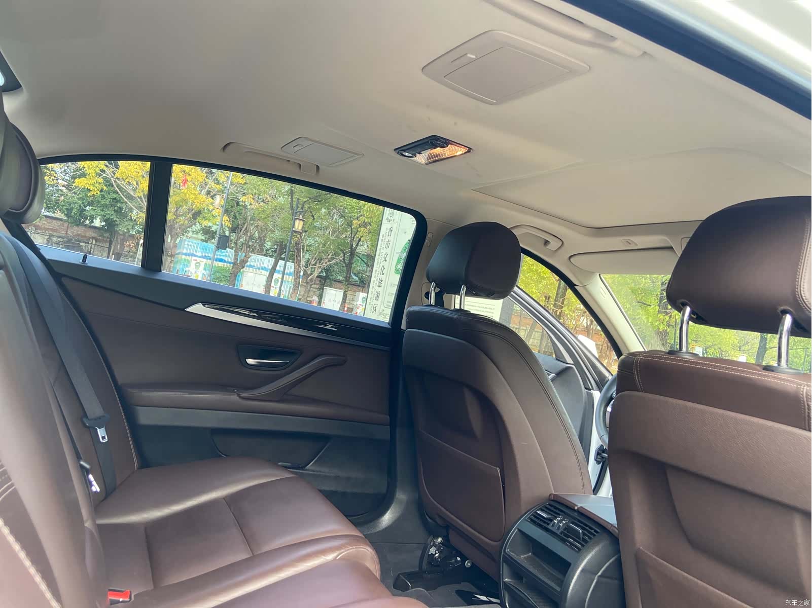 BMW 5 Series, 2016 13