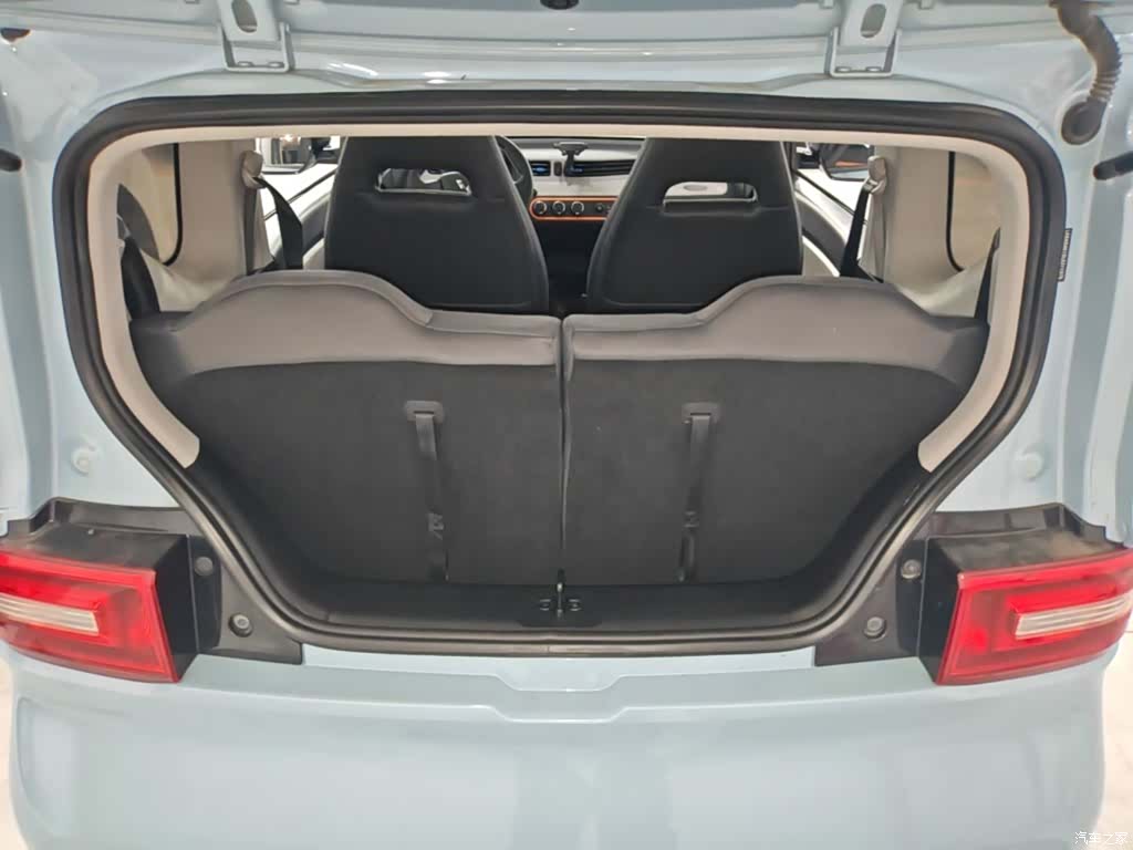 Wuling MINIEV, 2020 19