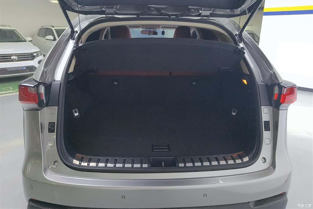 Lexus NX, 2016 4