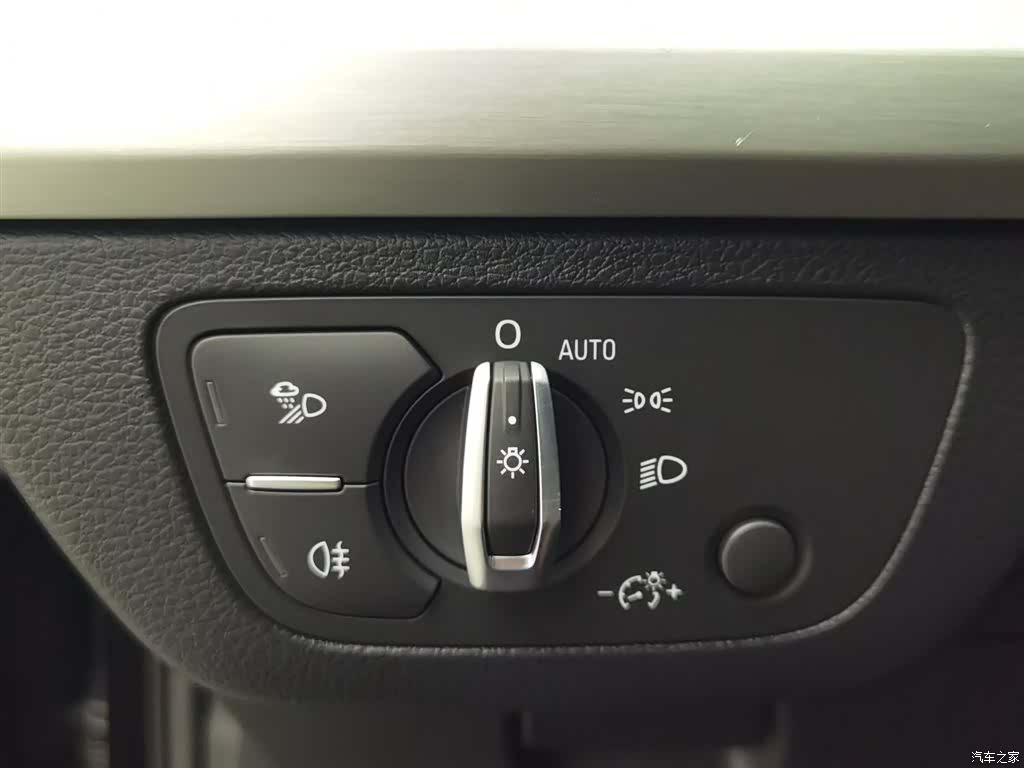 Audi Q5L, 2019 21