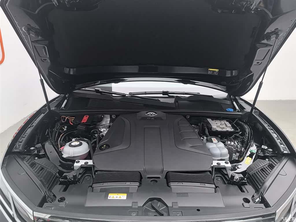 Volkswagen Touareg, 2021 6