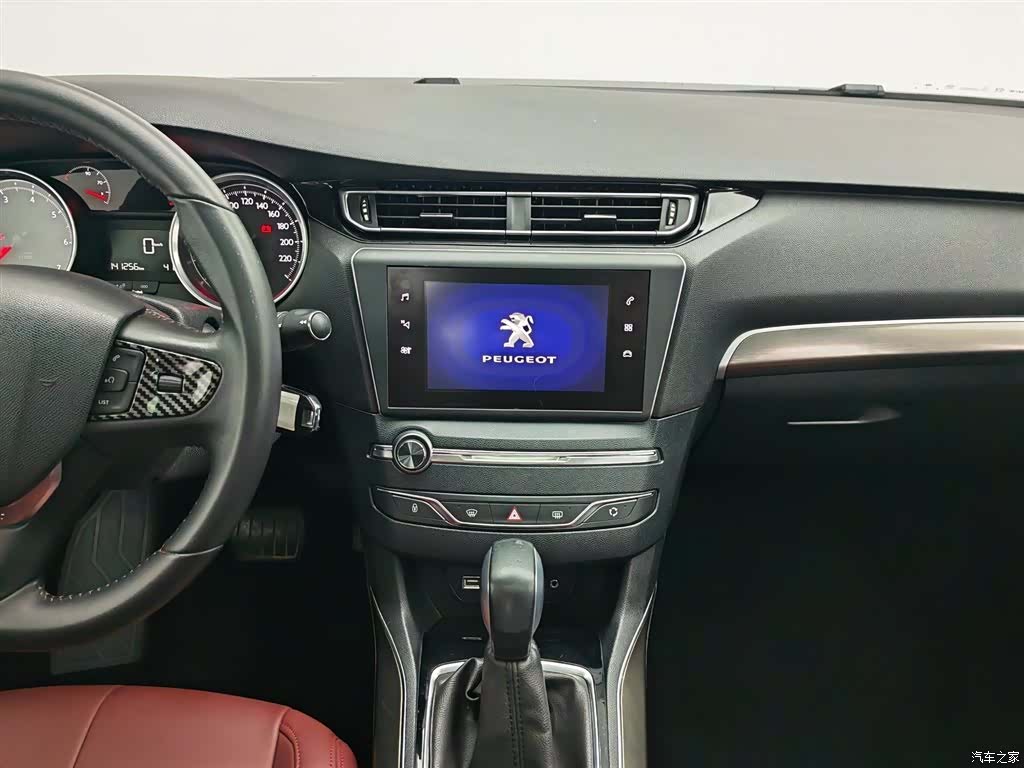 Peugeot 408, 2018 12