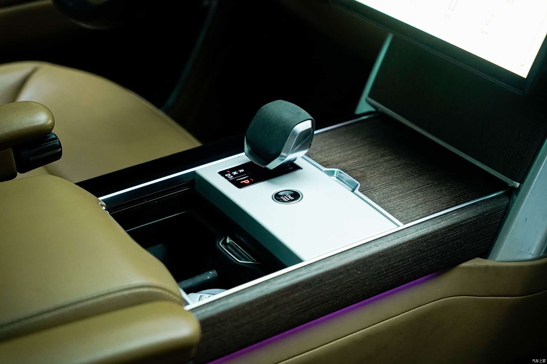 Land Rover Range Rover, 2024 14