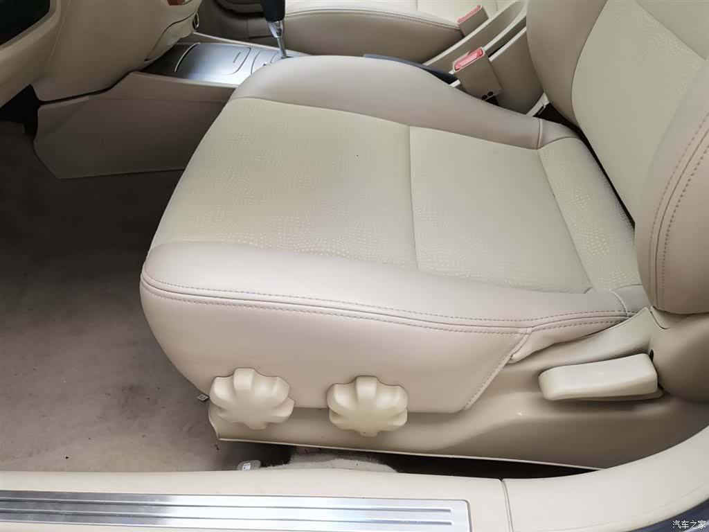 Buick 1.6LX-AT, 2013 20