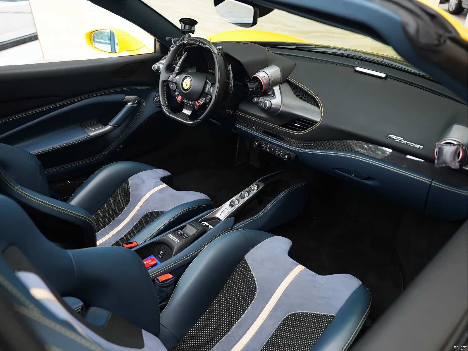 Ferrari F8, 2021 10