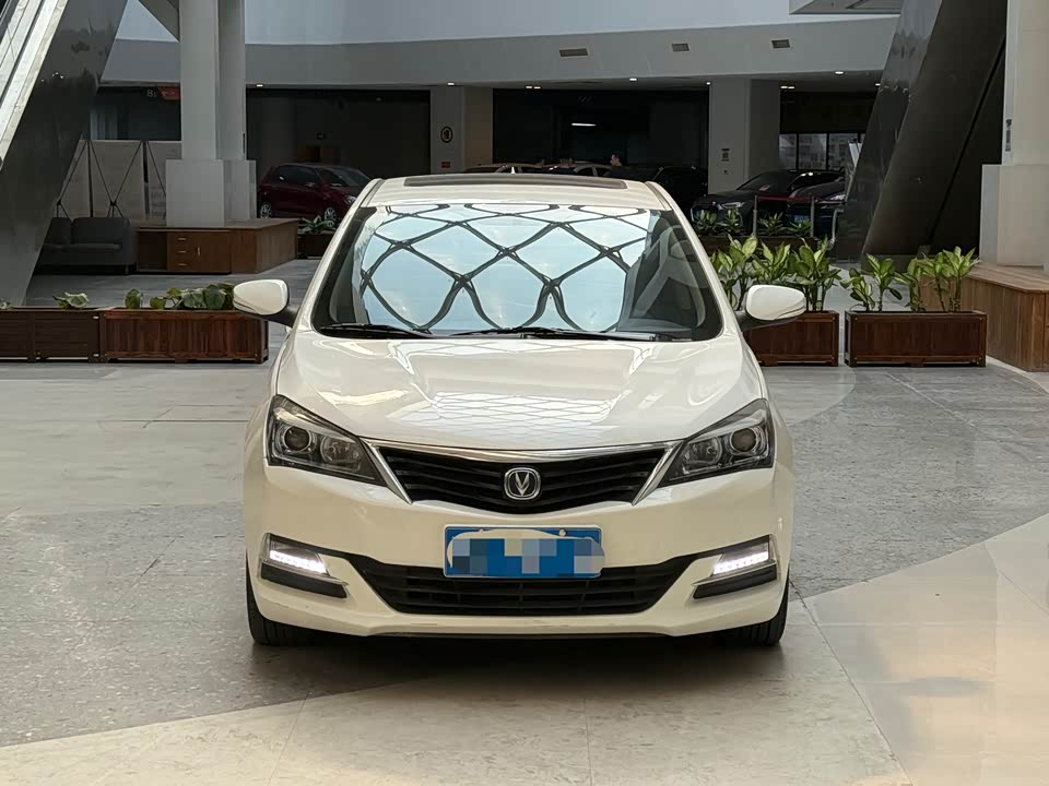 Changan Yuexiang V7