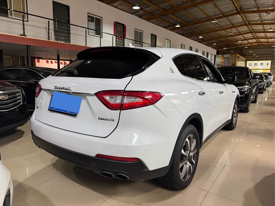 Maserati Levante 2019, фото 9