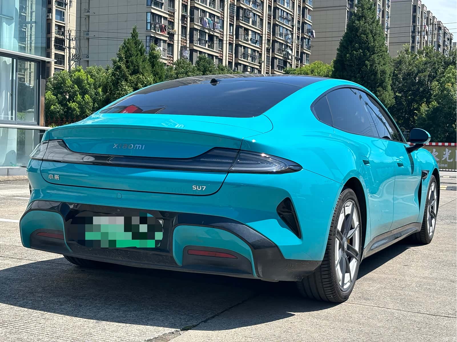 Xiaomi SU7, 2025 15