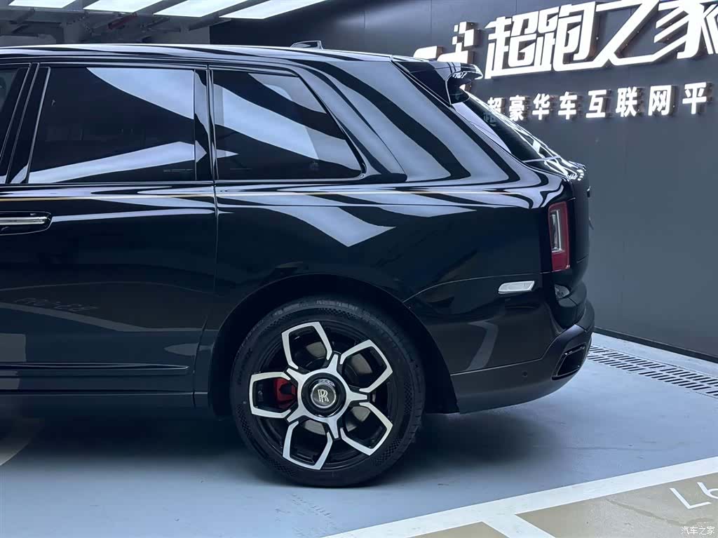Rolls-Royce Cullinan, 2020 10