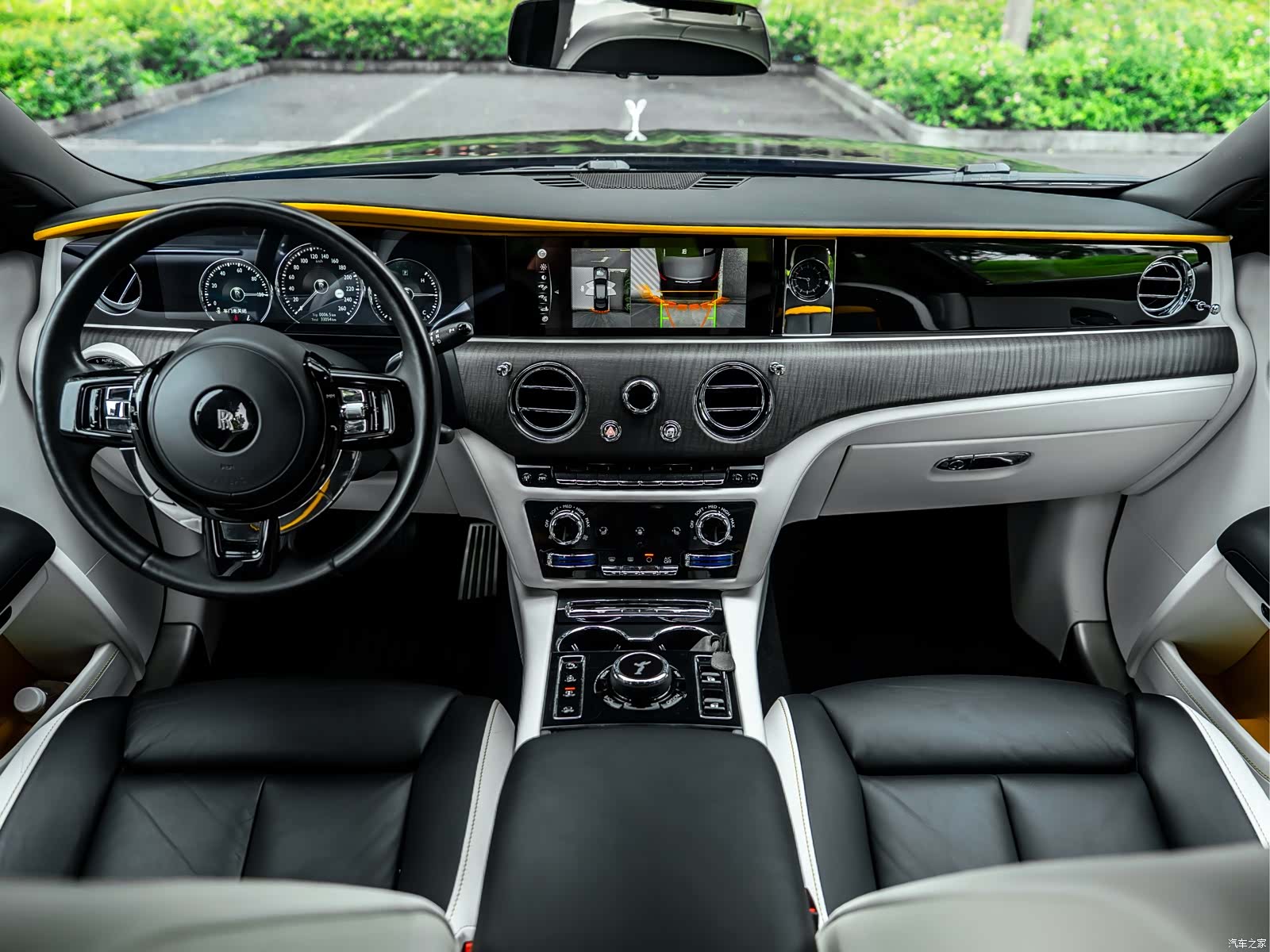 Rolls-Royce Ghost, 2021 10