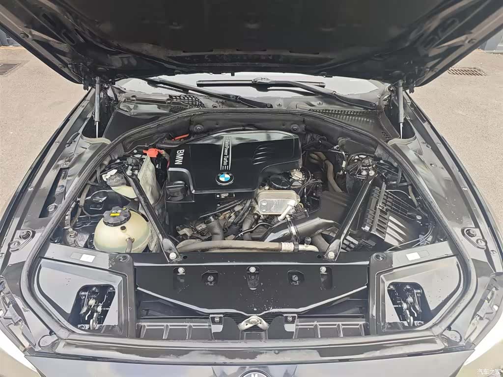 BMW 5 Series, 2016 9