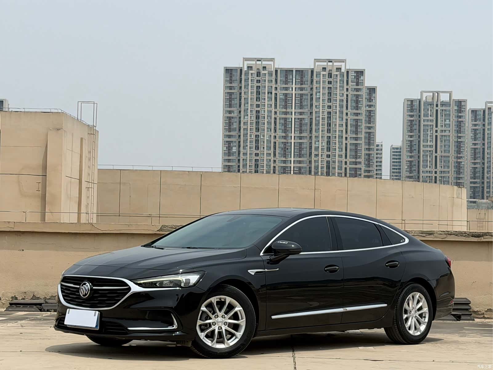 Buick LaCrosse, 2023 1