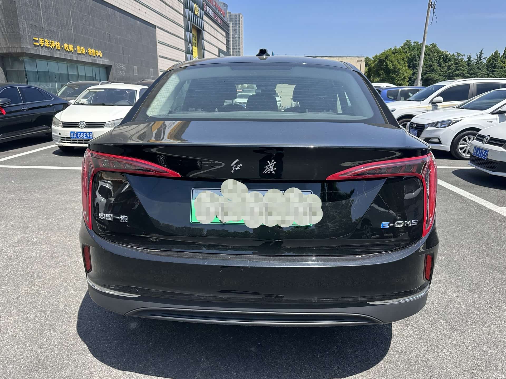 Hongqi QM5, 2022 6