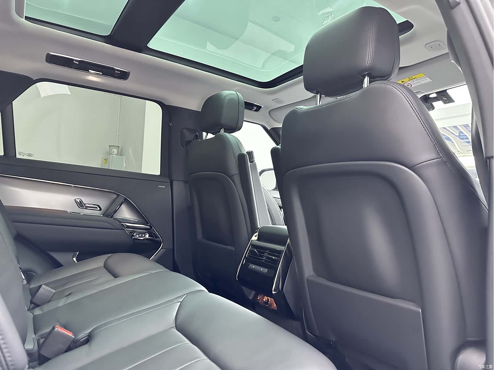 Land Rover Range Rover, 2023 14