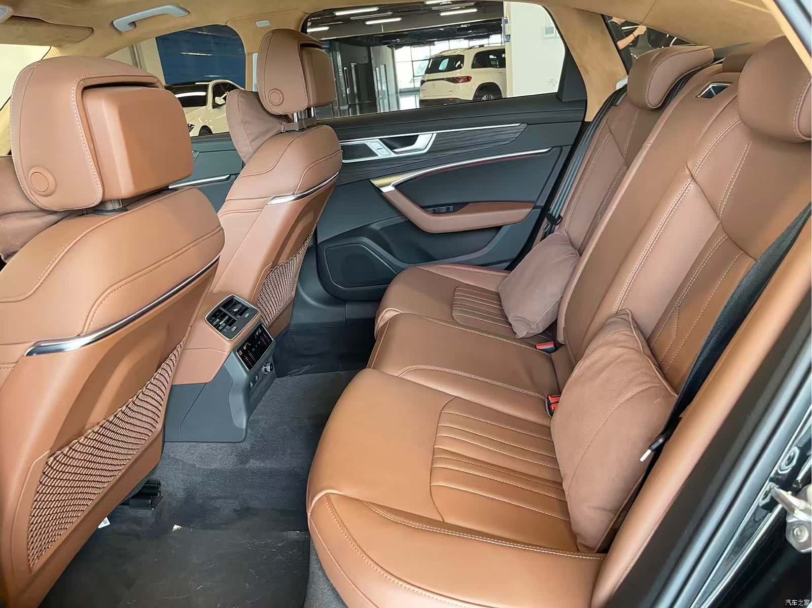 Audi A6L, 2024 8