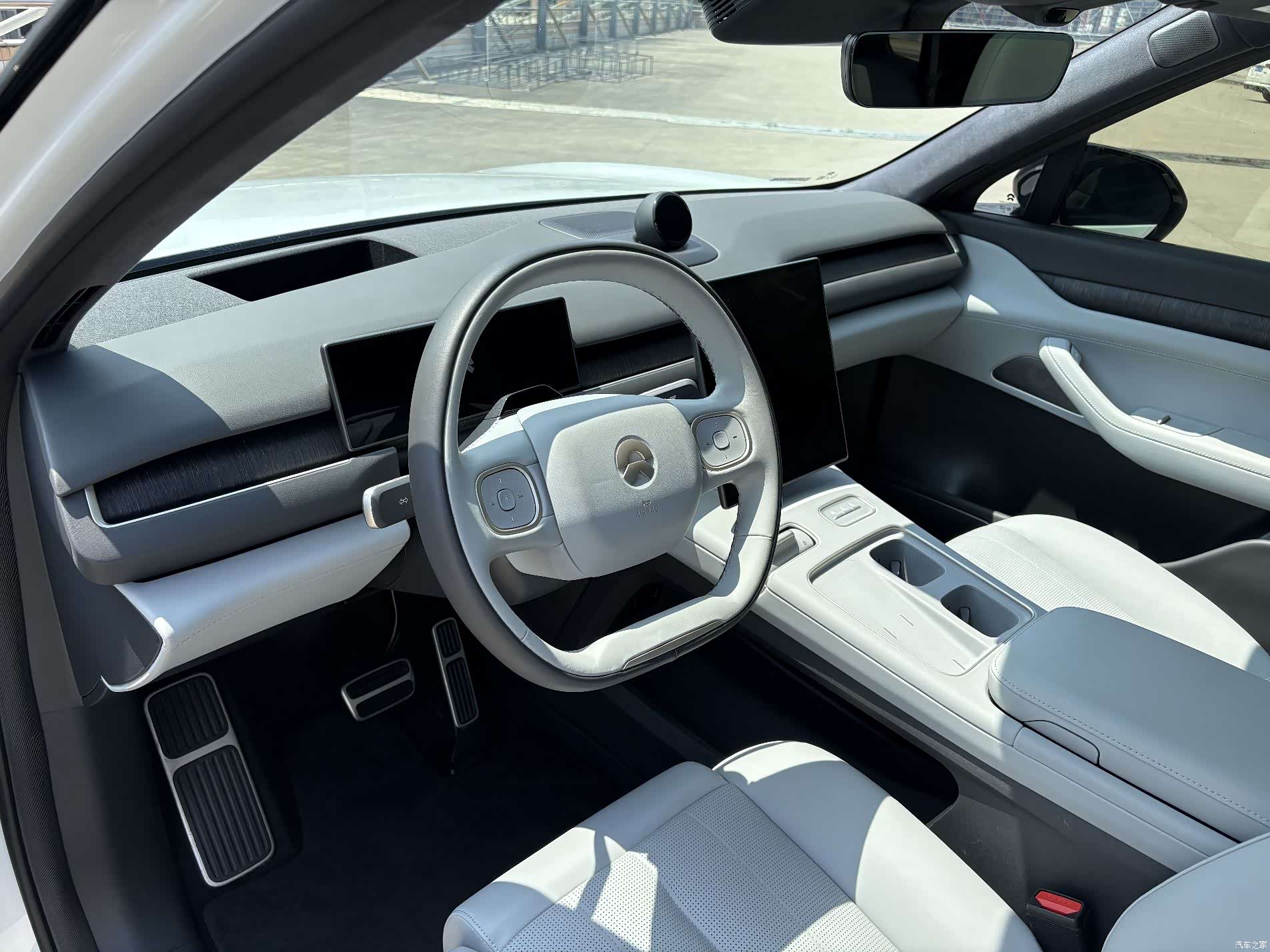 NIO ES8, 2024 7