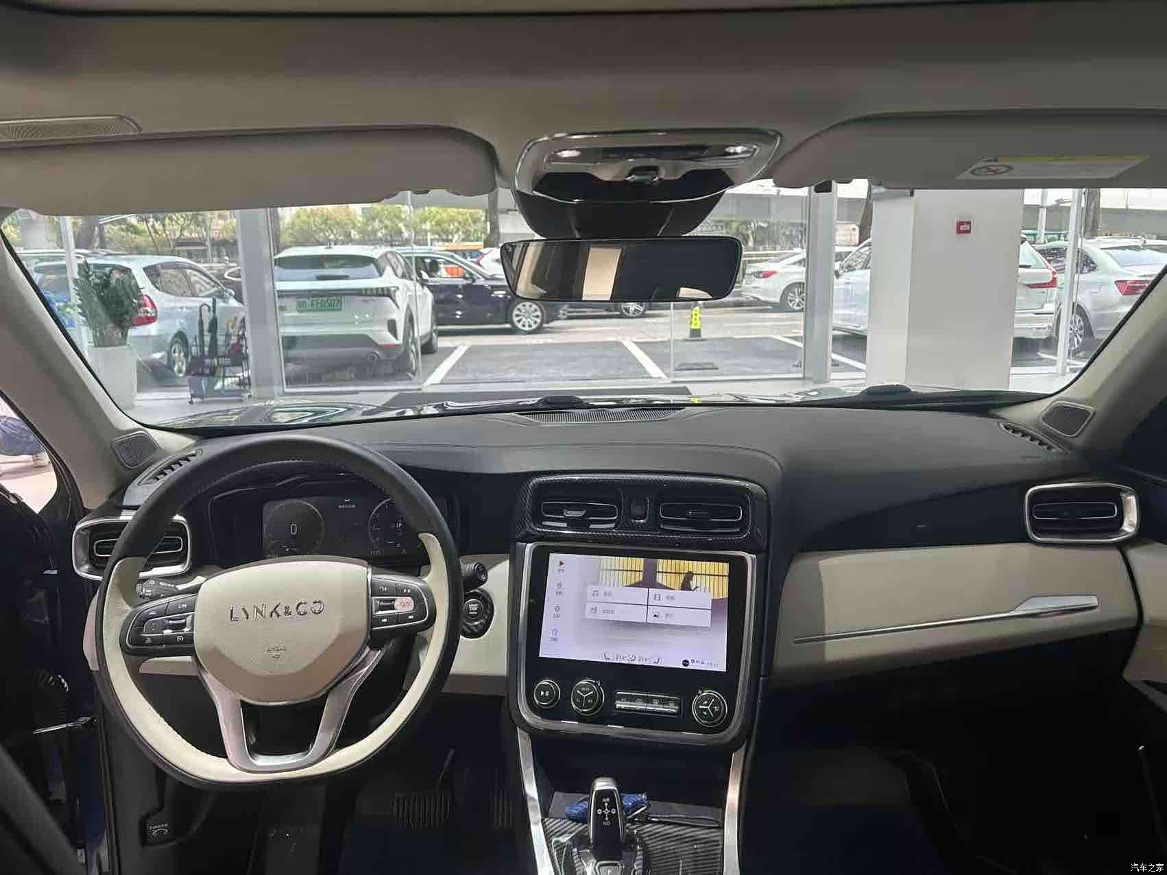 Lynk & Co 01, 2018 8