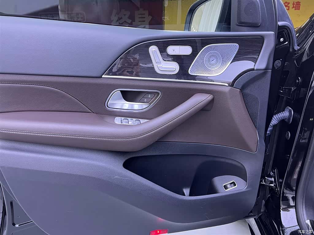 Mercedes-Benz GLE, 2023 18